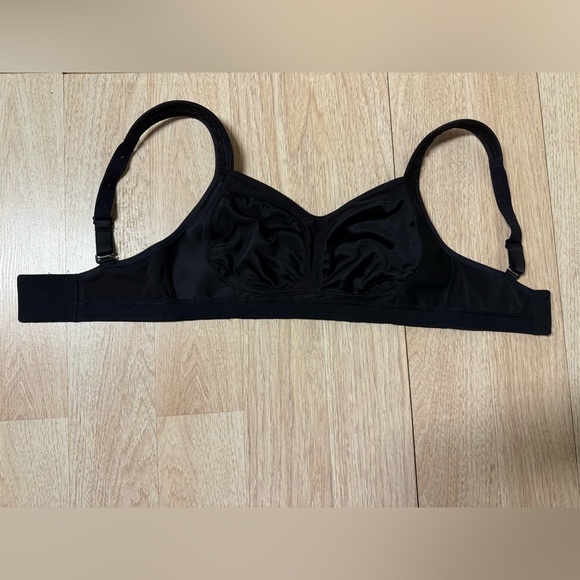 Lululemon Ta Ta Tamer Bra - Picture 4 of 6
